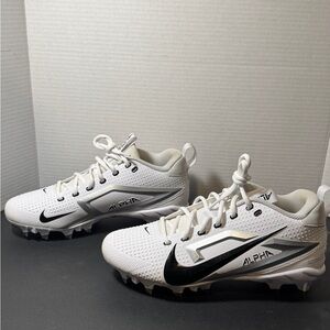 Nike Men’s Alpha Menace 4 Varsity Football Cleats Sz 8.5 Excellent Condition
